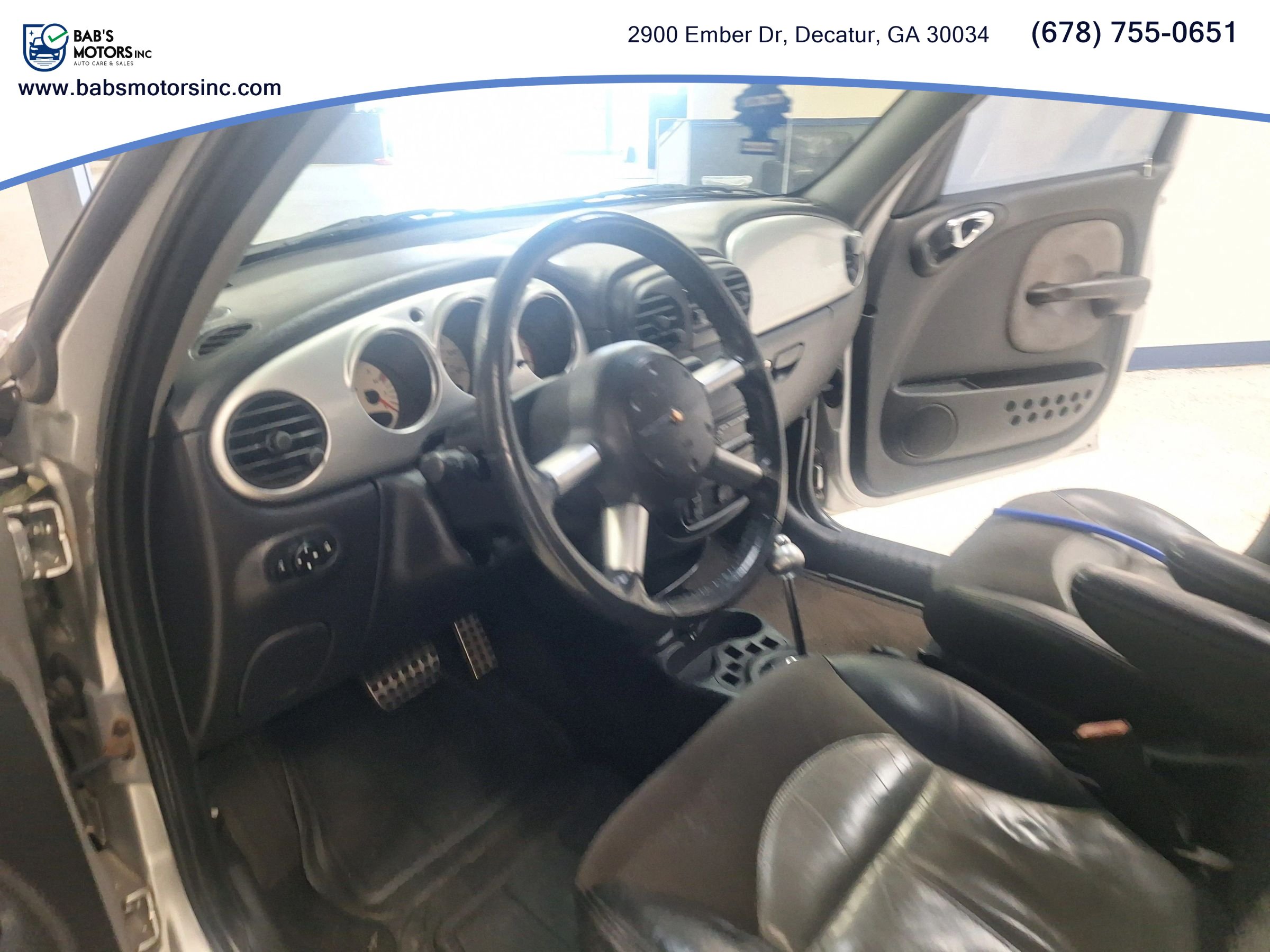 Used 2004 Chrysler PT Cruiser Limited FWD image 17