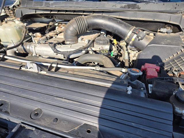 Used 2018 Nissan Titan SL w/ Midnight Edition AWD/4WD image 23