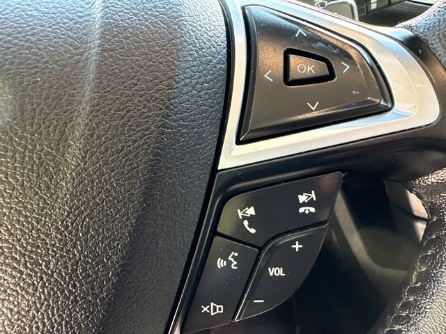 Used 2016 Ford Edge Titanium w/ Equipment Group 301A AWD/4WD image 28