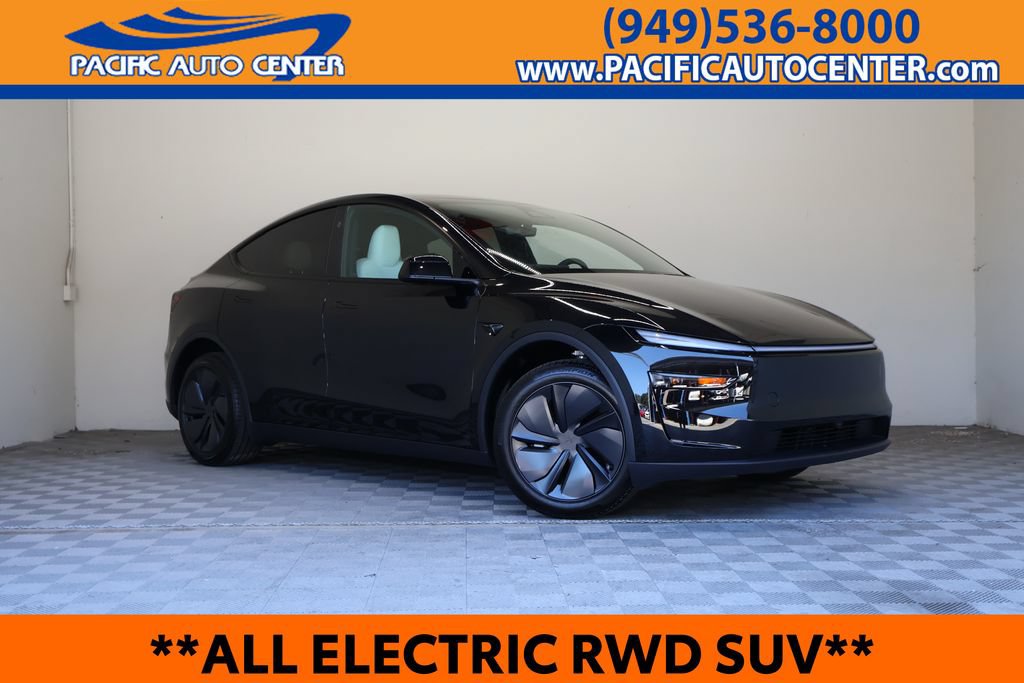 Used 2026 Tesla Model Y 2WD image 1