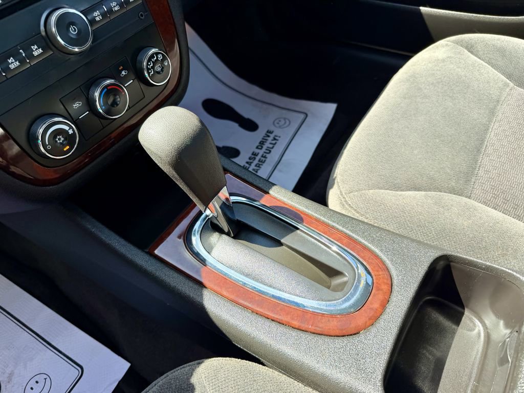 Used 2008 Chevrolet Impala LS FWD image 15