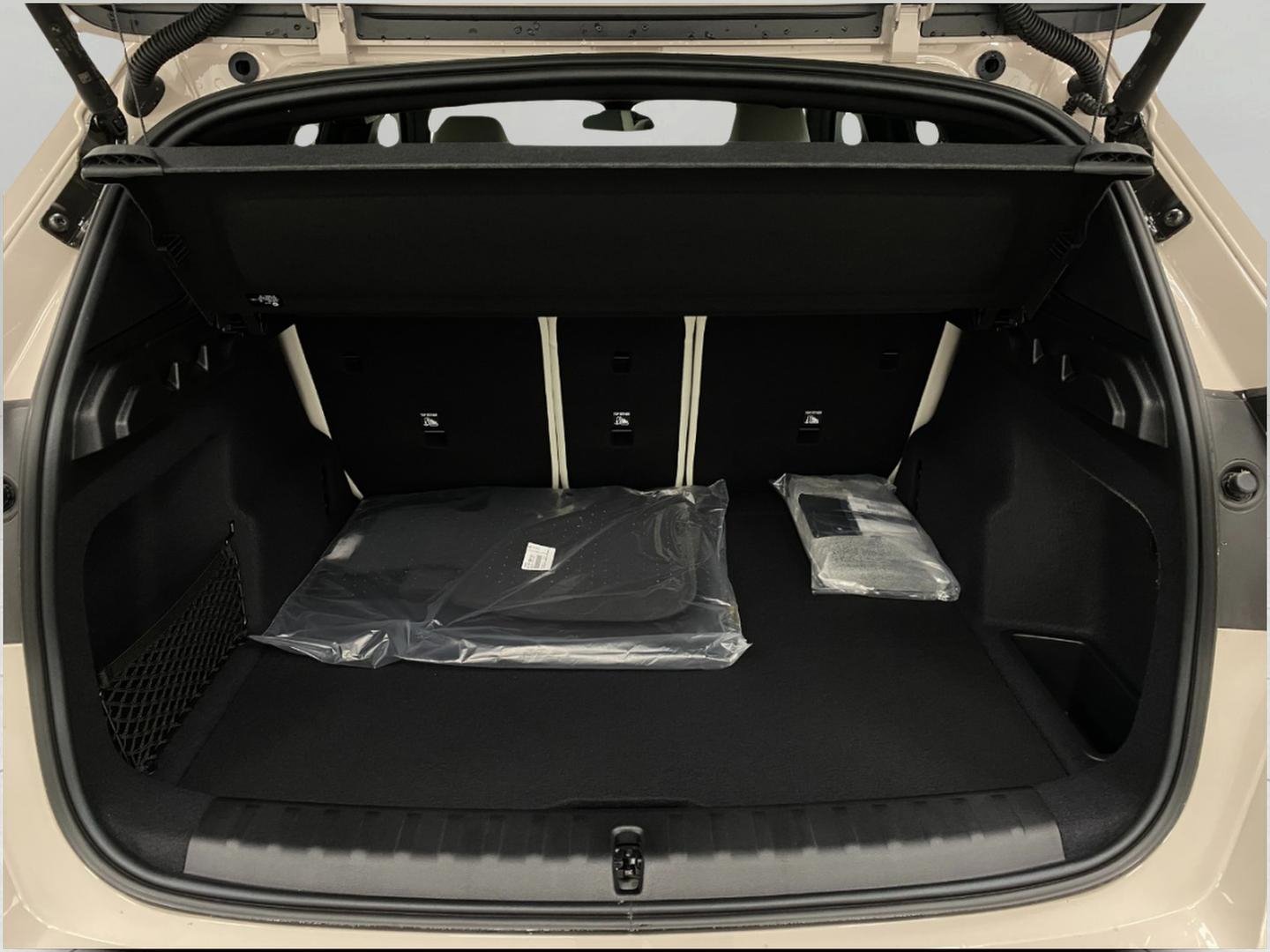 New 2026 BMW X1 xDrive28i AWD/4WD image 5