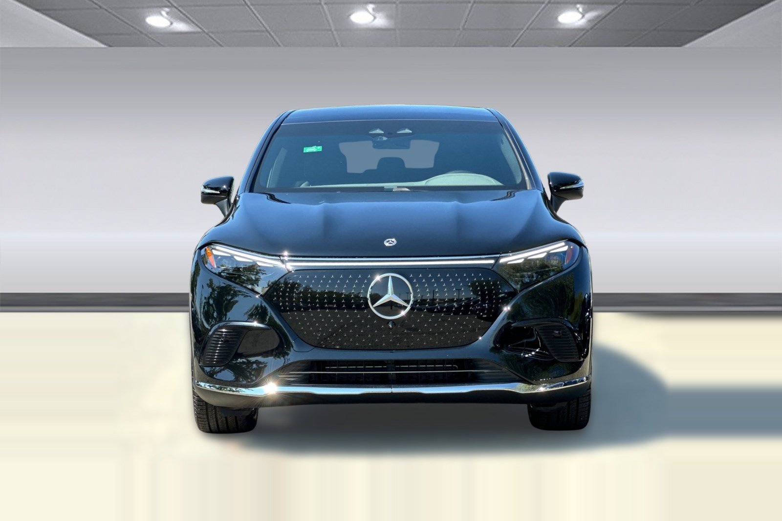 Used 2026 Mercedes-Benz EQS 400 4MATIC SUV image 5
