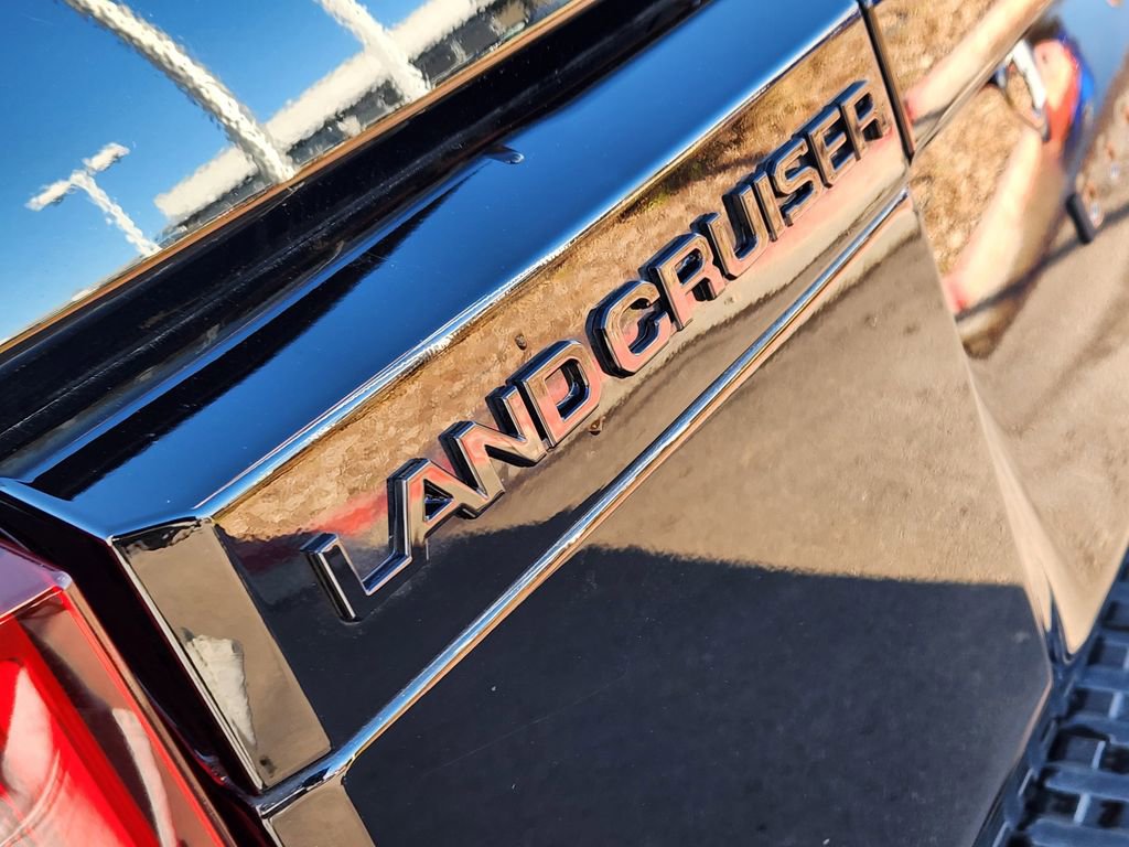 Used 2024 Toyota Land Cruiser image 11