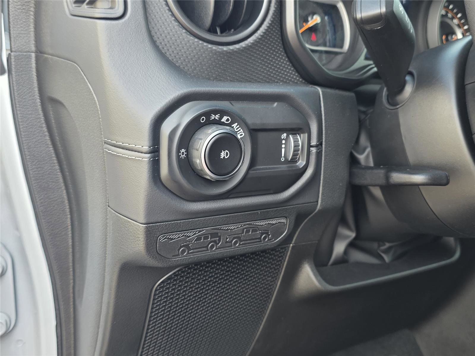 New 2026 Jeep Wrangler Unlimited Rubicon w/ Xtreme 35 Tire Package image 17