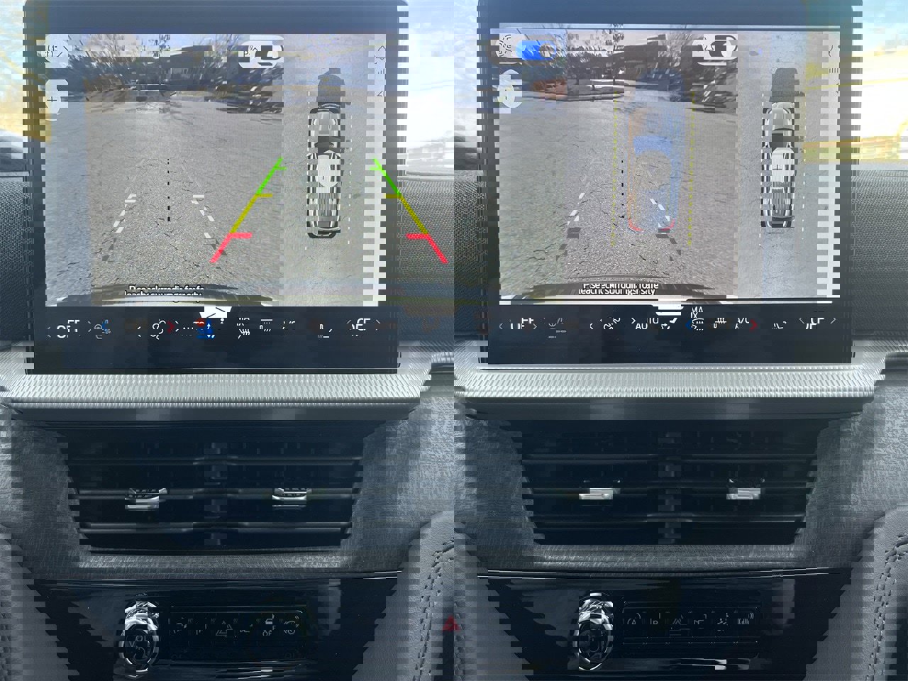 New 2026 Ford Explorer Platinum image 4