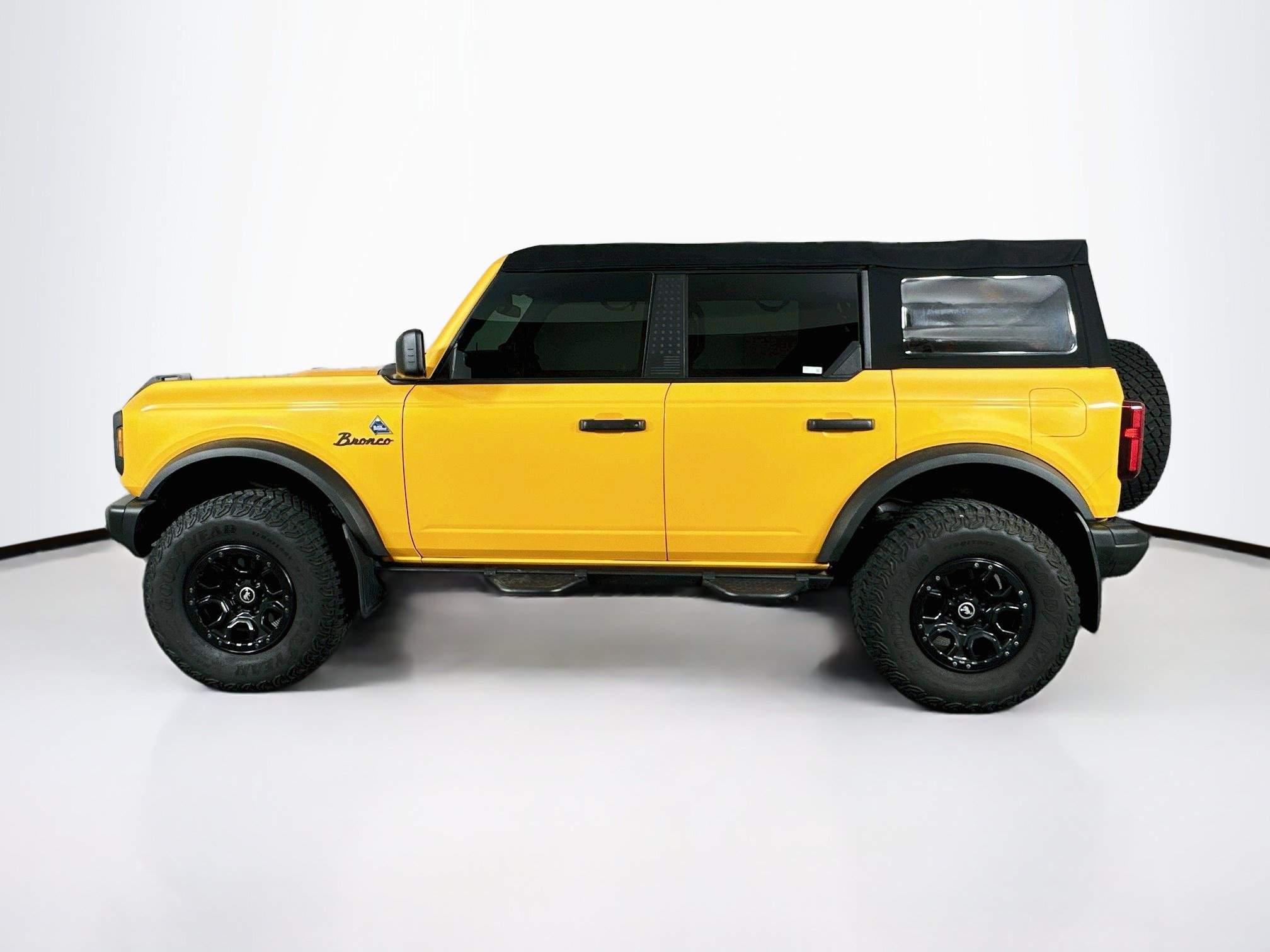 Used 2022 Ford Bronco Black Diamond AWD/4WD image 4