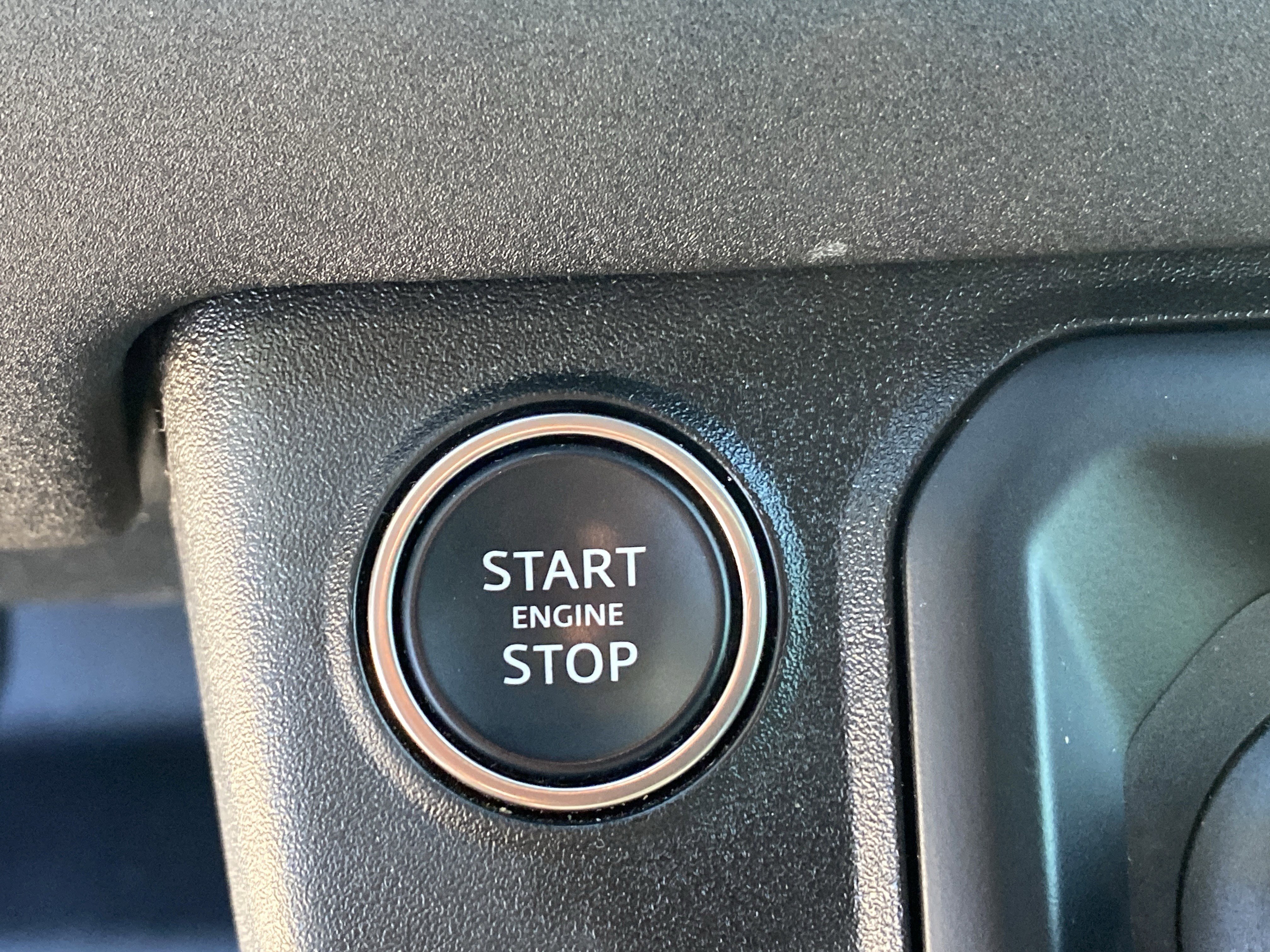 Used 2023 Land Rover Defender 130 X-Dynamic SE image 79