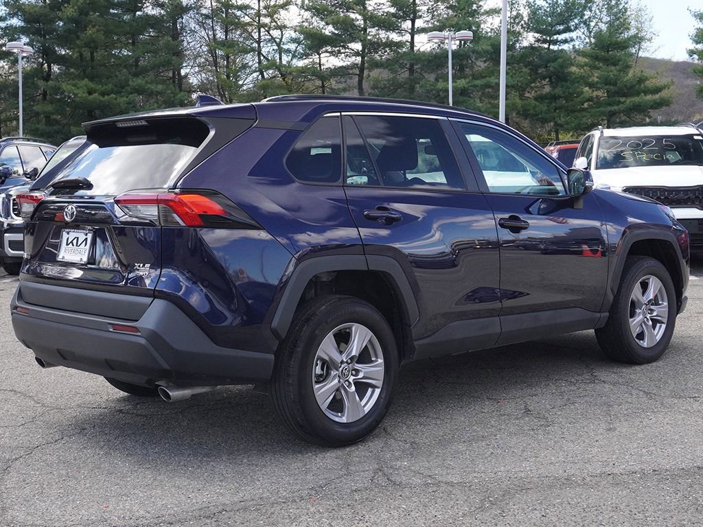 Used 2025 Toyota RAV4 XLE image 8