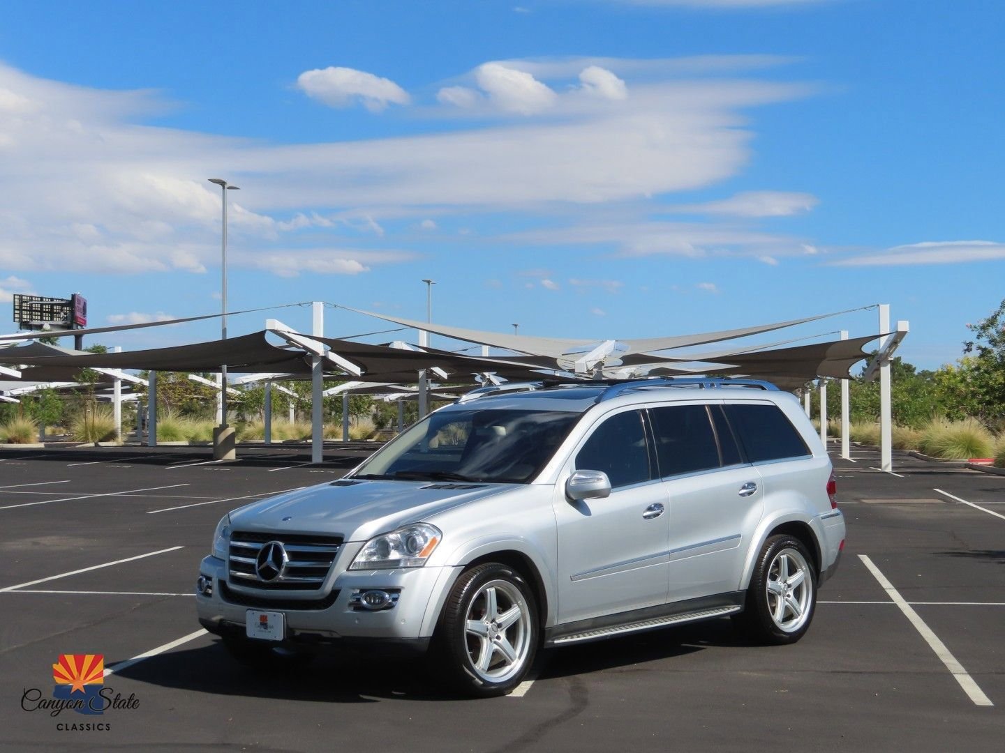 Used 2009 Mercedes-Benz GL 550 4MATIC image 7