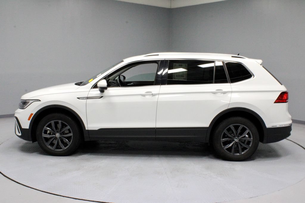 Used 2024 Volkswagen Tiguan SE FWD image 8