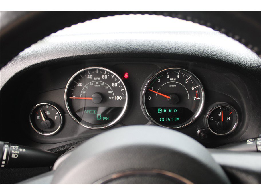 Used 2017 Jeep Wrangler Unlimited Sahara w/ Connectivity Group AWD/4WD image 17