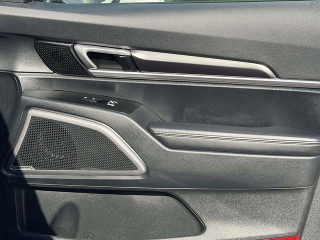 Used 2024 Kia Telluride LX image 8