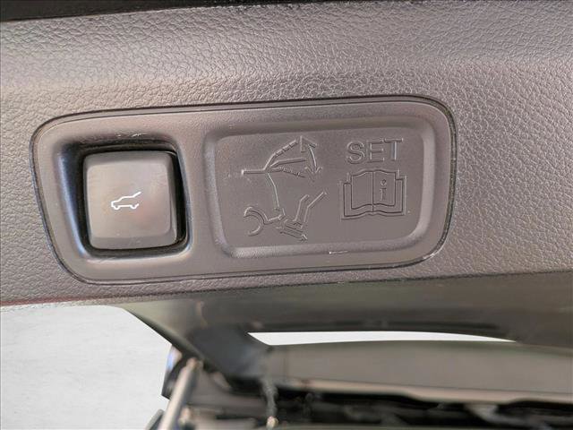 Used 2019 Ford Expedition Platinum AWD/4WD image 7