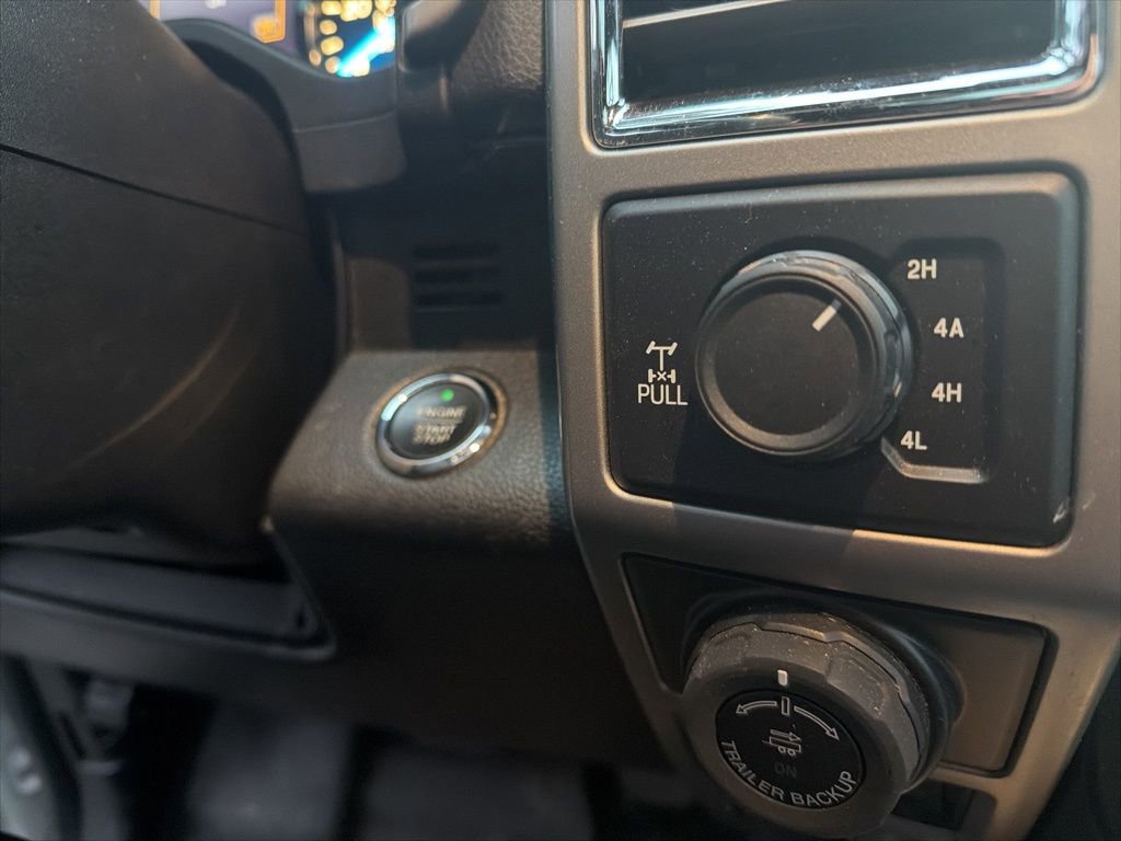 Used 2016 Ford F150 Lariat w/ Equipment Group 502A Luxury image 25