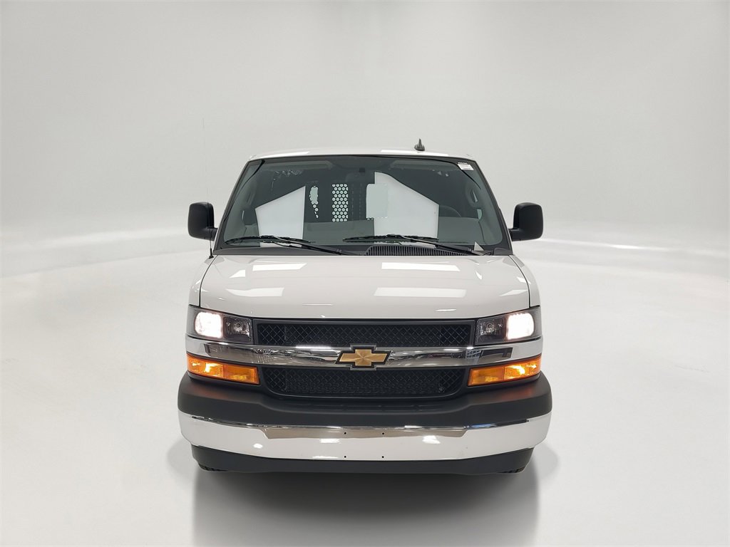 Used 2024 Chevrolet Express 2500 w/ Driver Convenience Package image 2