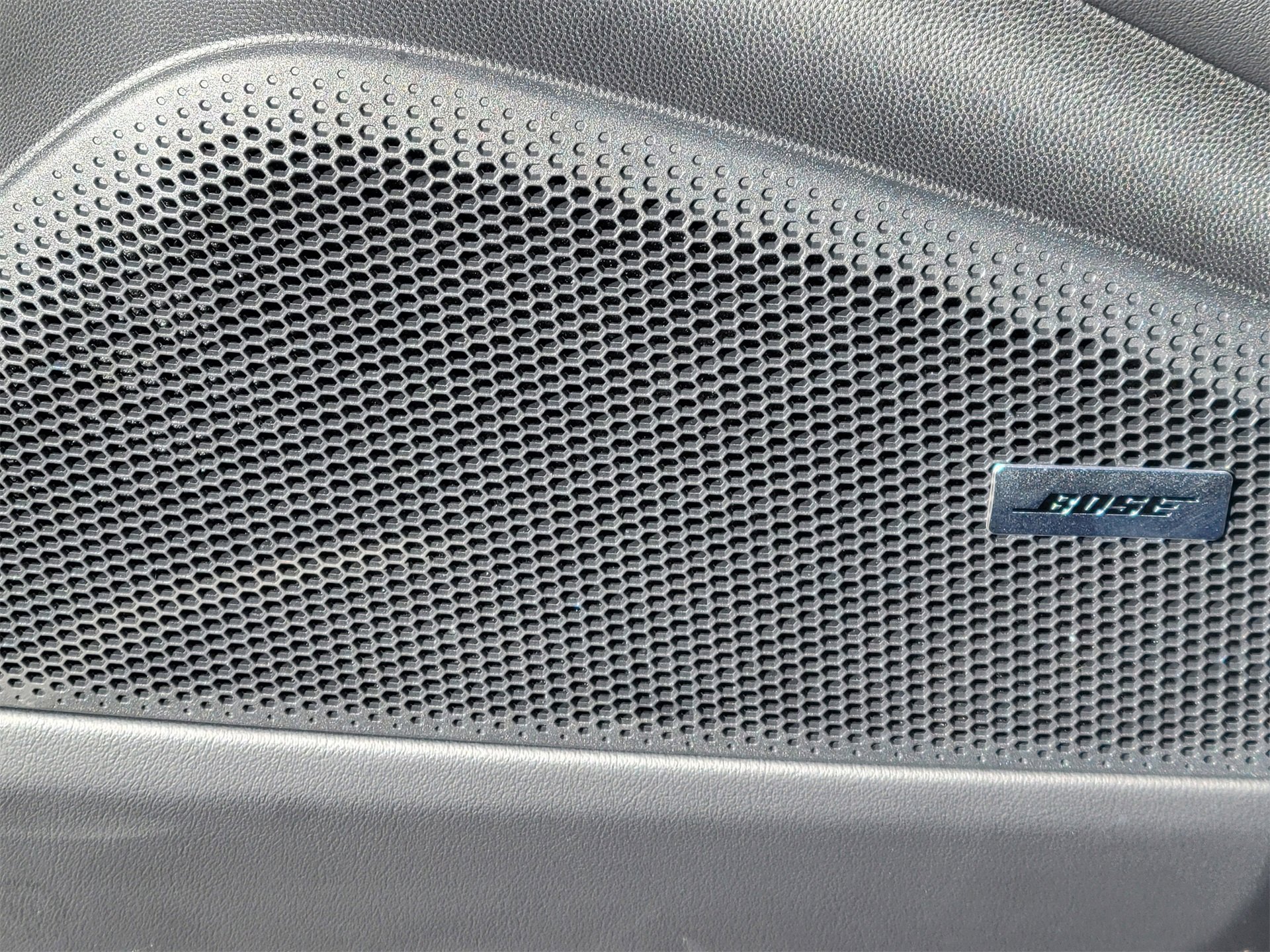 Certified 2024 Porsche Macan 4 Electric image 23