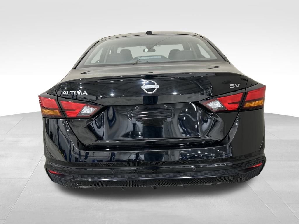 Used 2023 Nissan Altima 2.5 SV image 4