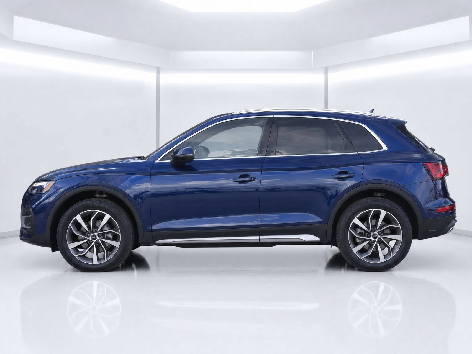 Certified 2021 Audi Q5 2.0T Premium Plus w/ Premium Plus Package AWD/4WD image 6