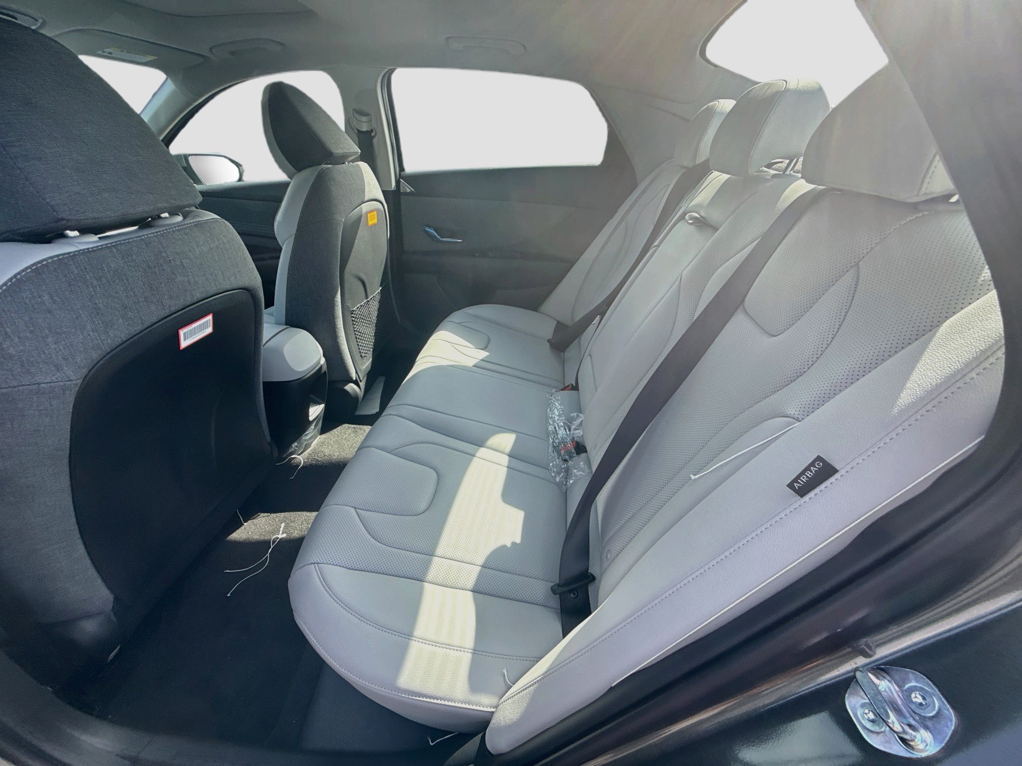 New 2026 Hyundai Elantra Limited FWD image 17