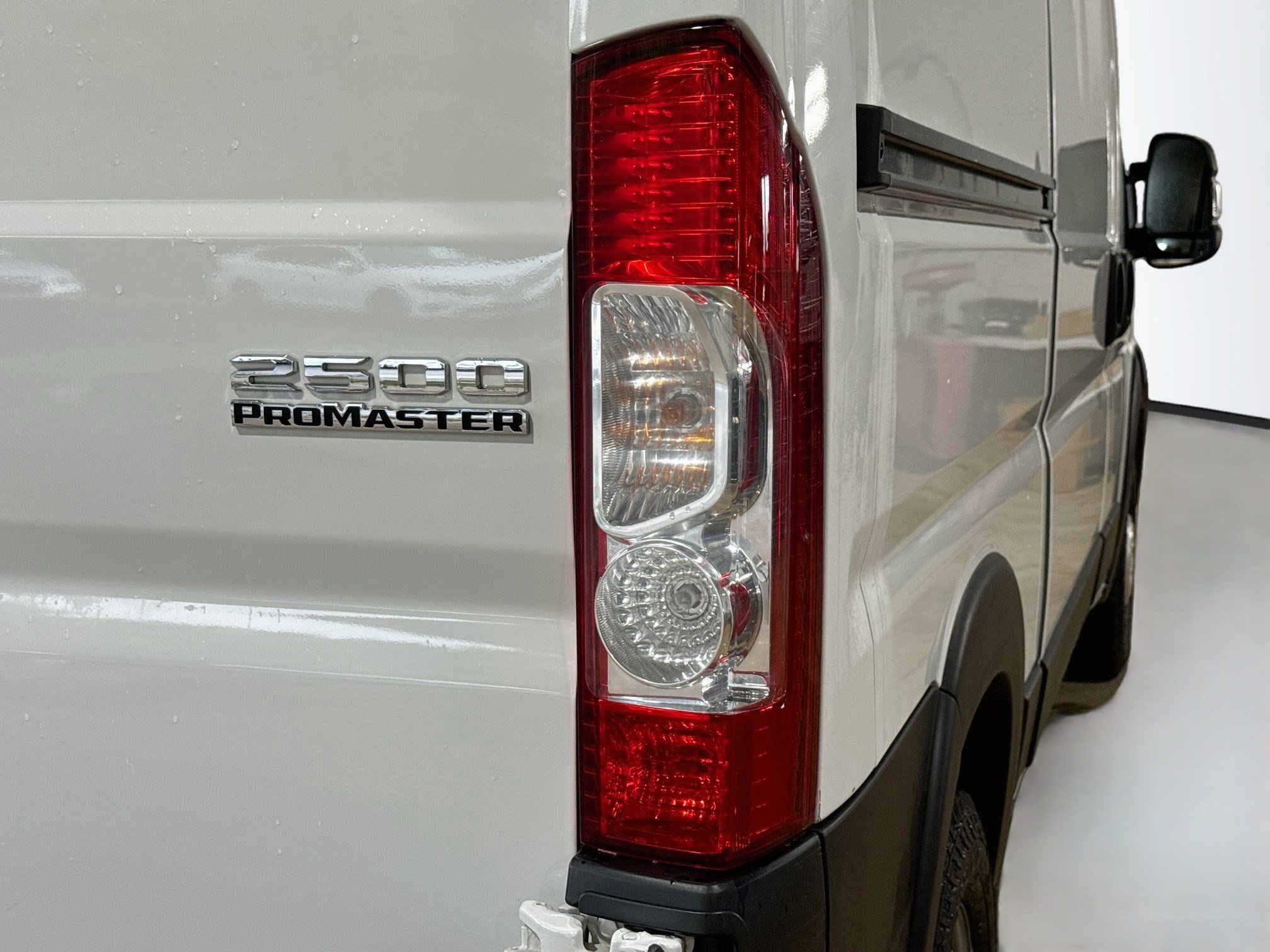 Used 2025 RAM ProMaster 2500 w/ Convenience Group FWD image 34