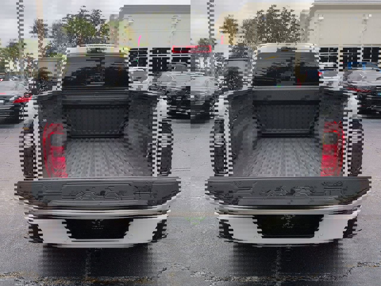 Certified 2025 GMC Canyon AT4 w/ AT4 Premium Package image 20