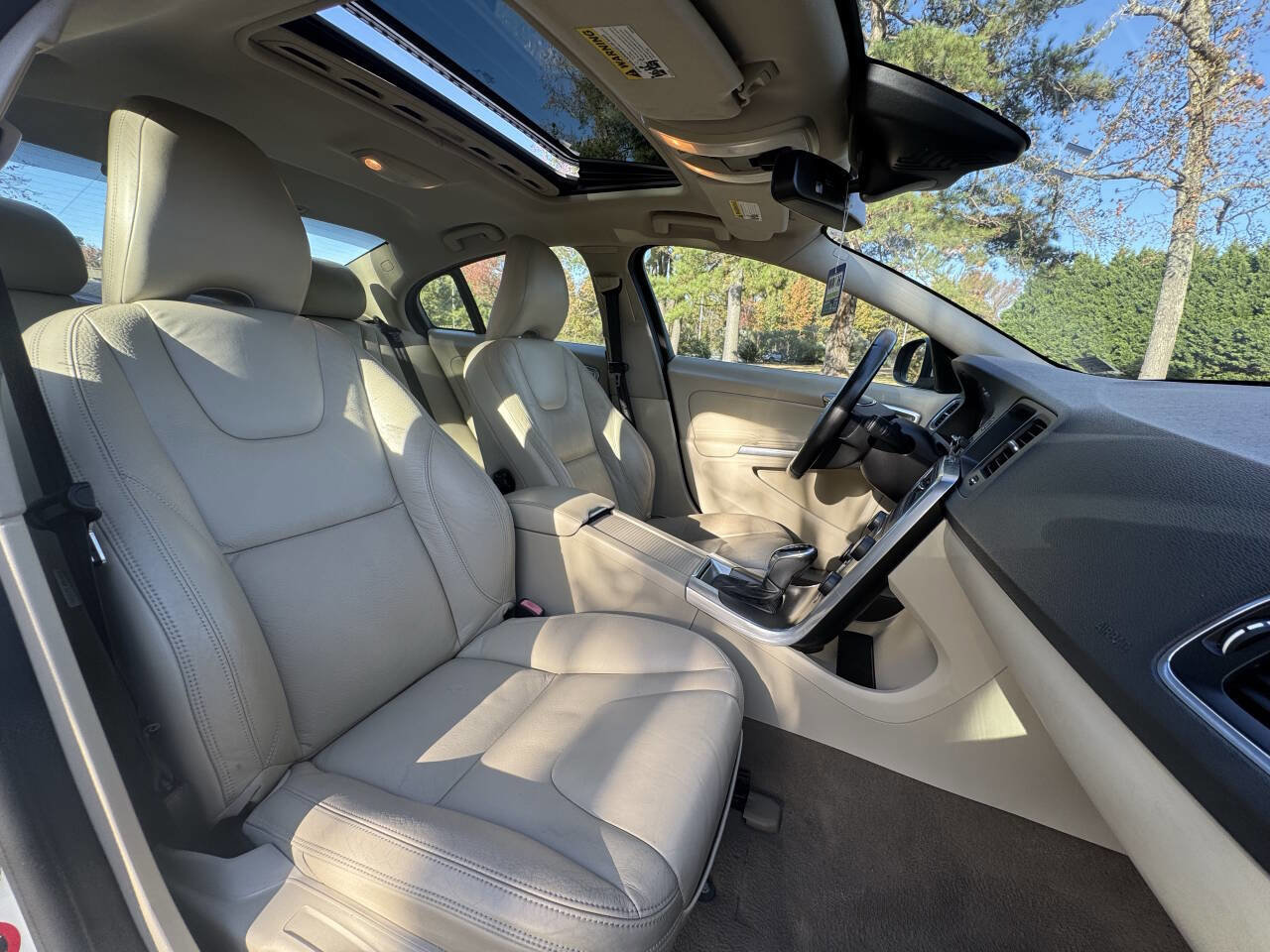 Used 2014 Volvo S60 T5 image 16