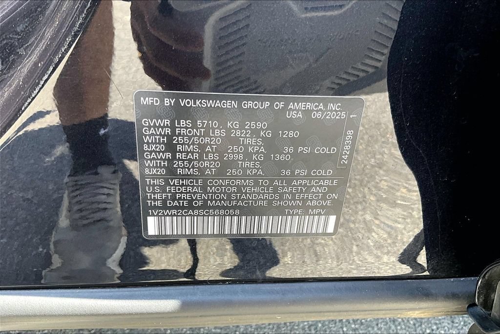 Used 2025 Volkswagen Atlas SE FWD image 14