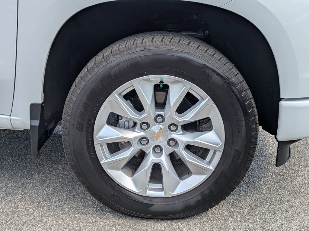 Used 2026 Chevrolet Silverado 1500 Custom image 12