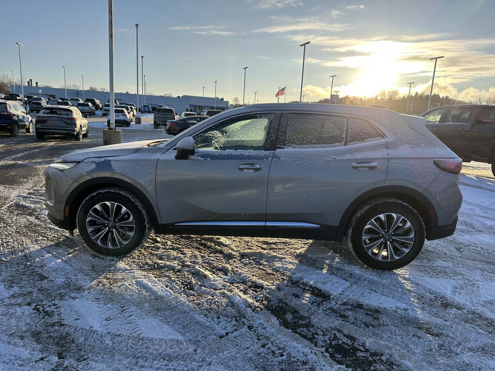 Used 2025 Buick Envision Preferred image 5