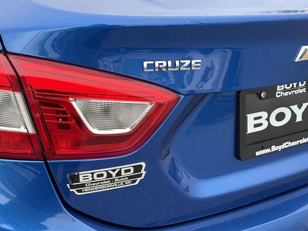 Certified 2017 Chevrolet Cruze Premier w/ Enhanced Convenience Package image 30