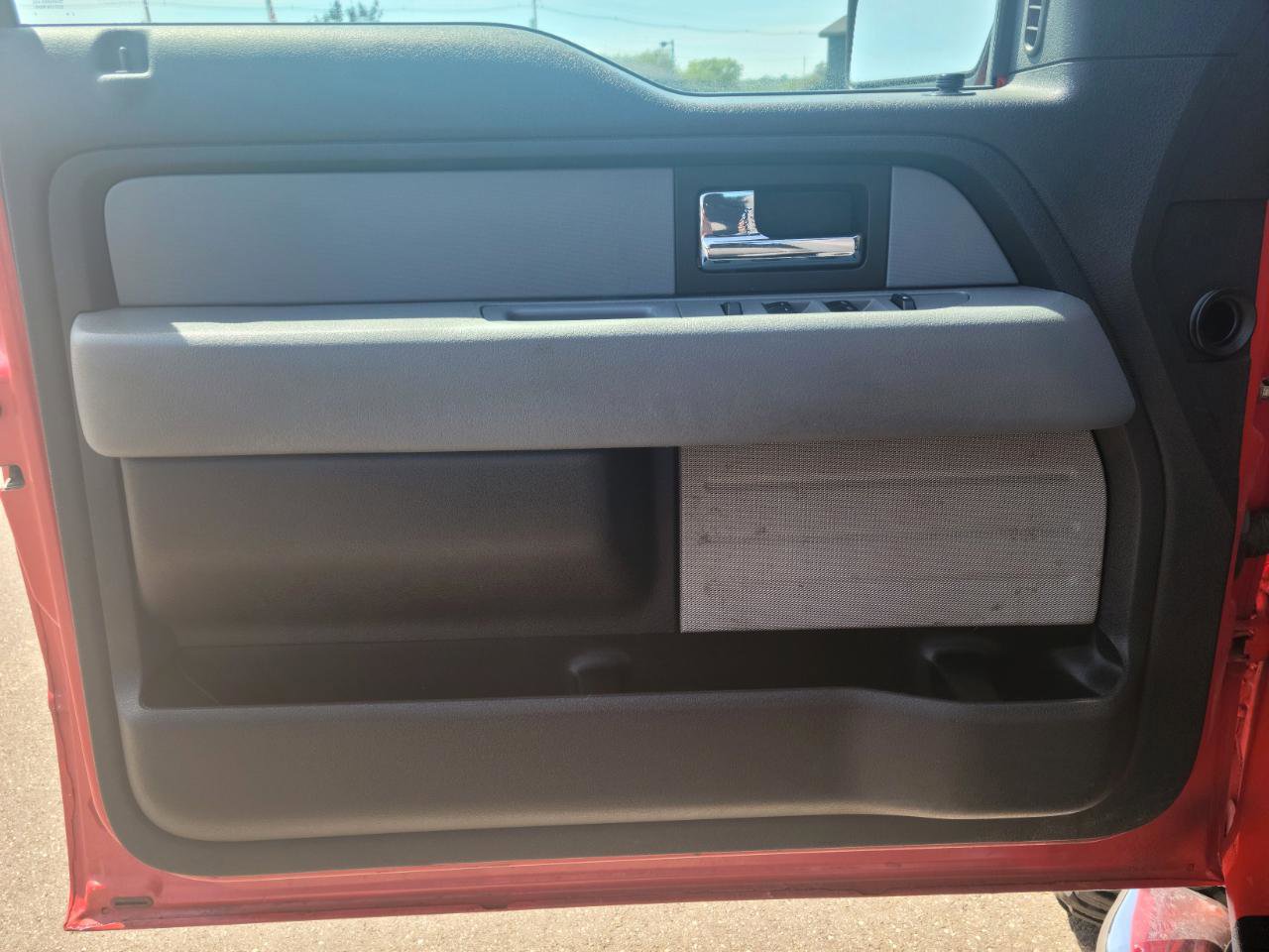 Used 2013 Ford F150 STX w/ Mid Equipment Group AWD/4WD image 8