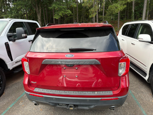Used 2021 Ford Explorer XLT w/ Equipment Group 202A RWD image 11
