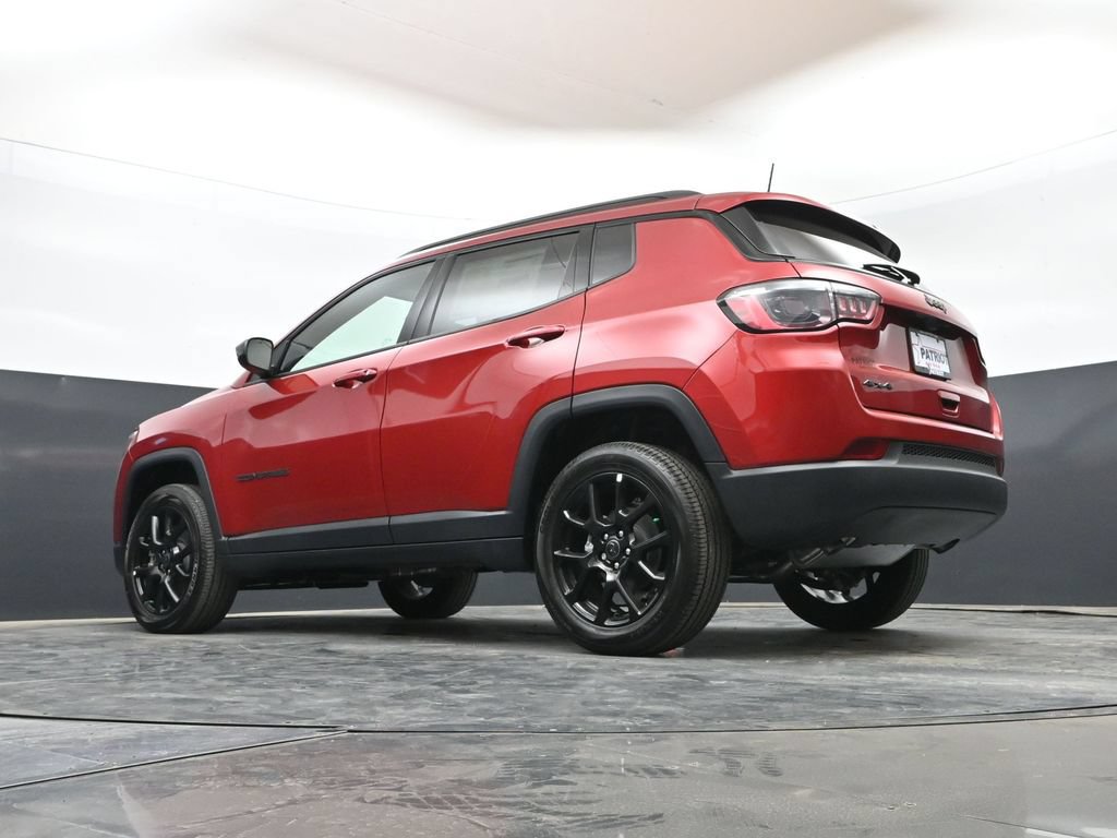 New 2026 Jeep Compass Latitude AWD/4WD image 43