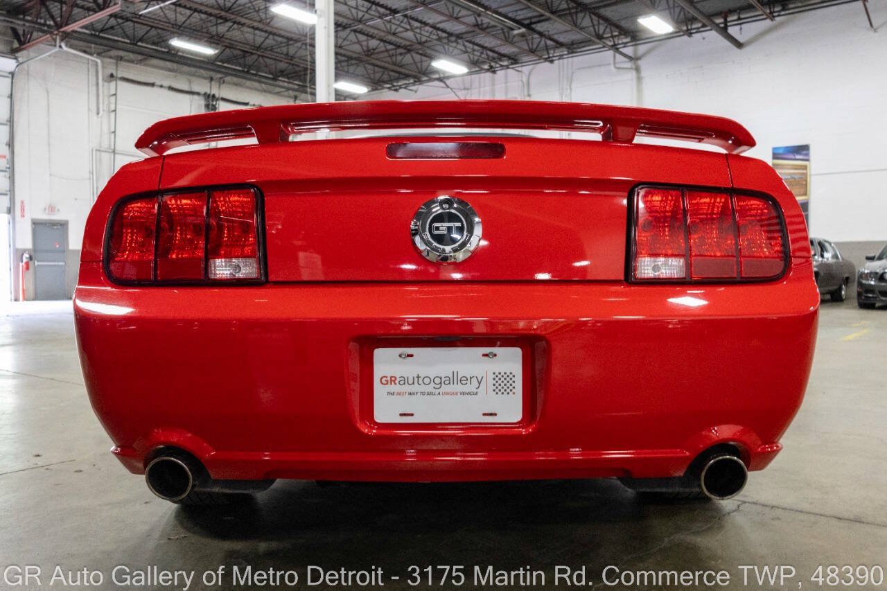 Used 2005 Ford Mustang GT Premium RWD image 7