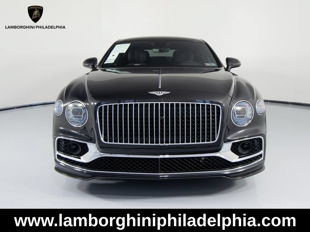 Used 2024 Bentley Flying Spur V8 AWD/4WD image 2