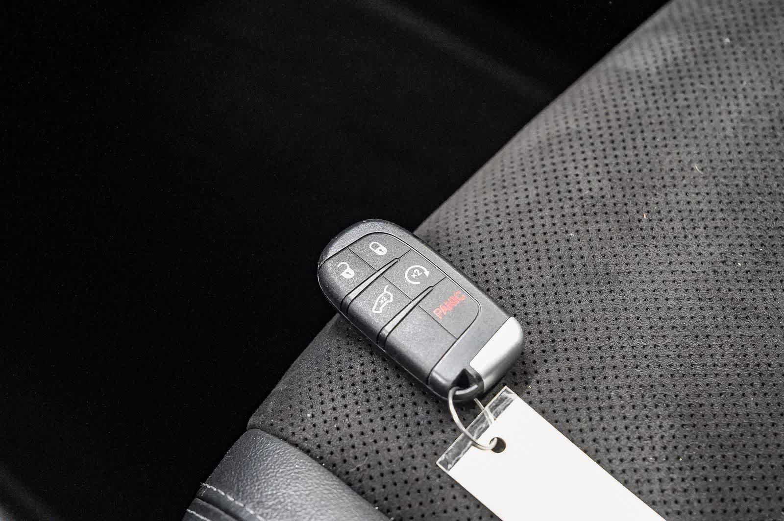 Used 2022 Dodge Durango GT RWD image 23