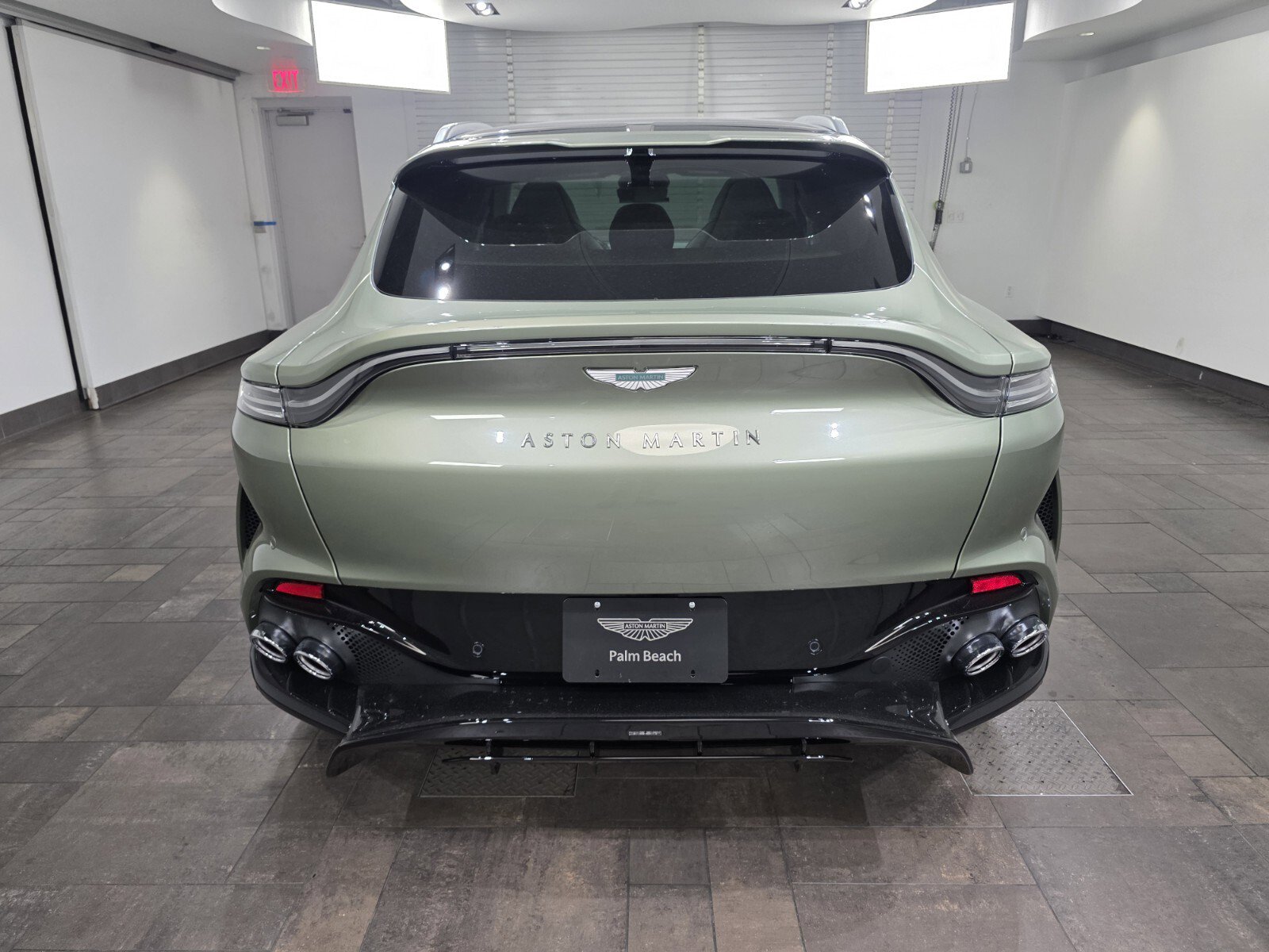 New 2026 Aston Martin DBX 707 image 28