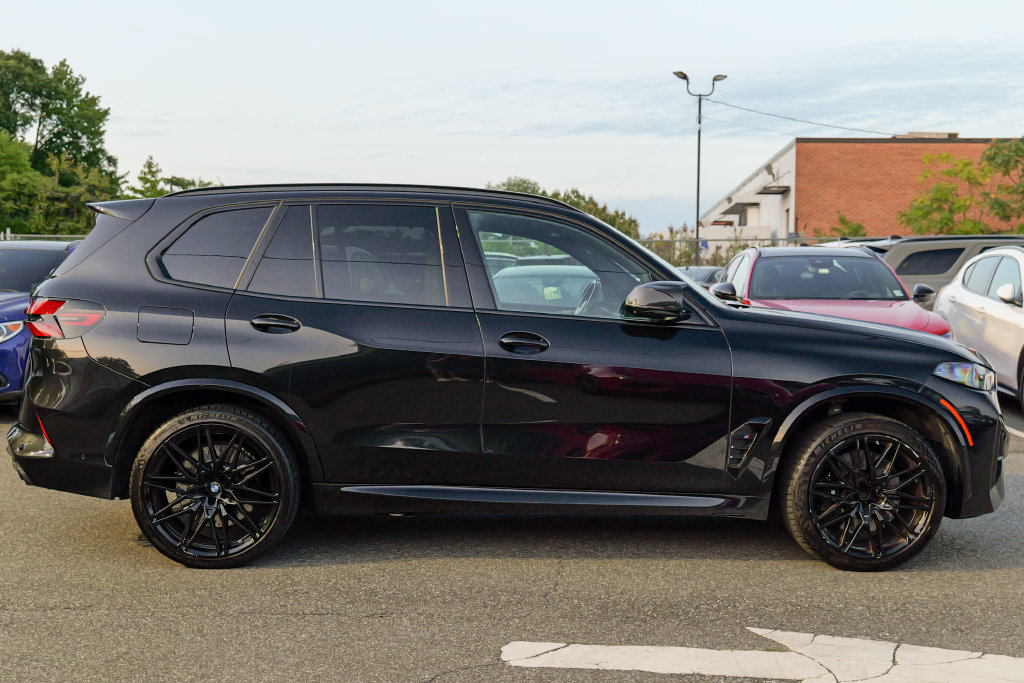 Used 2024 BMW X5 M Competition w/ Executive Package AWD/4WD image 8