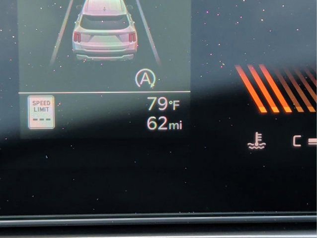 New 2026 Kia Sorento LX FWD image 32