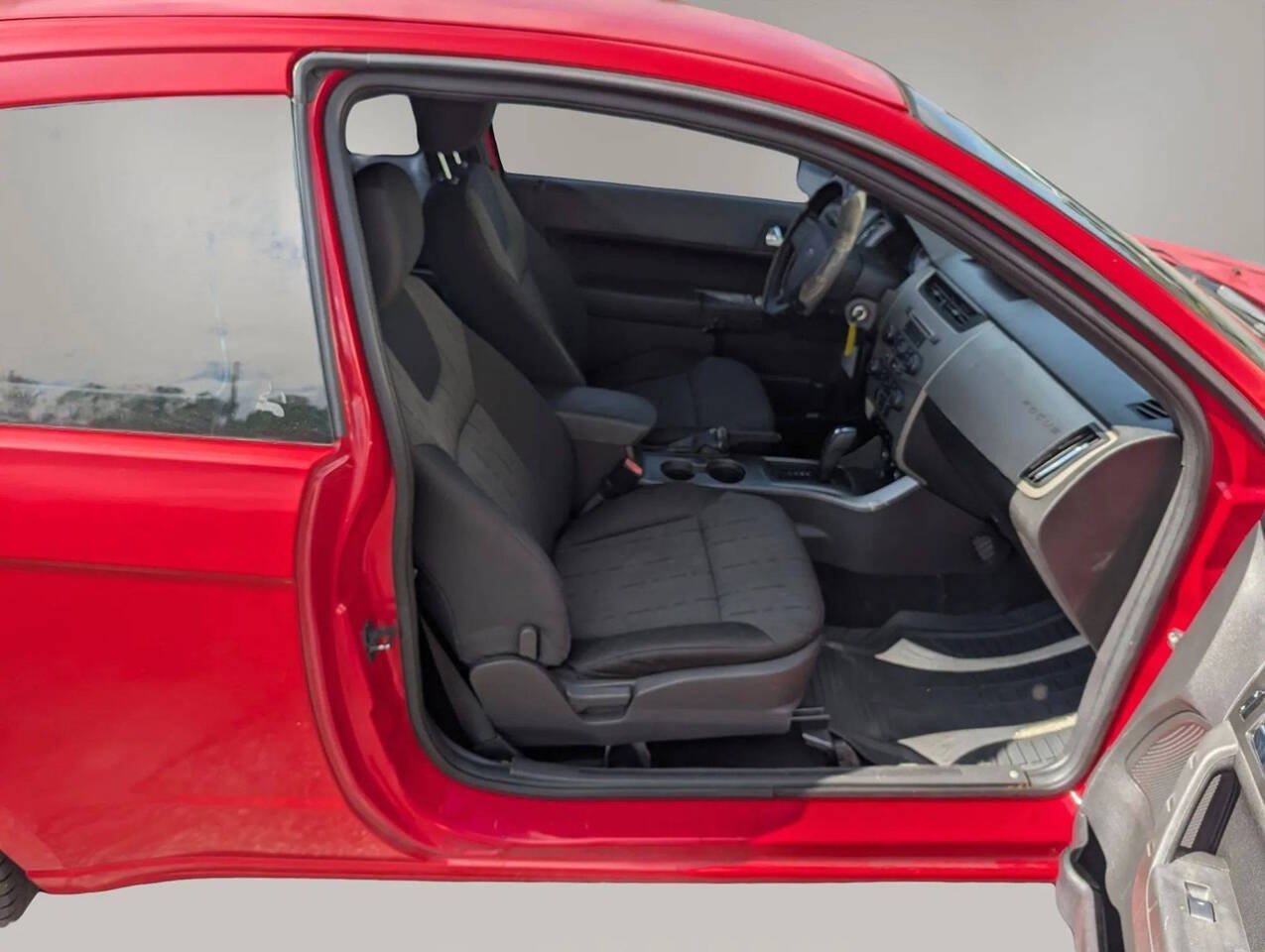 Used 2008 Ford Focus SE FWD image 25