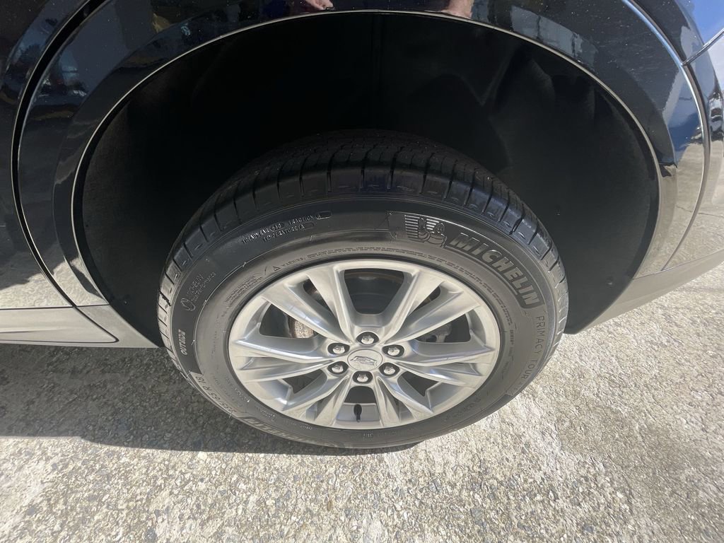 Certified 2023 Cadillac XT5 Luxury FWD image 33