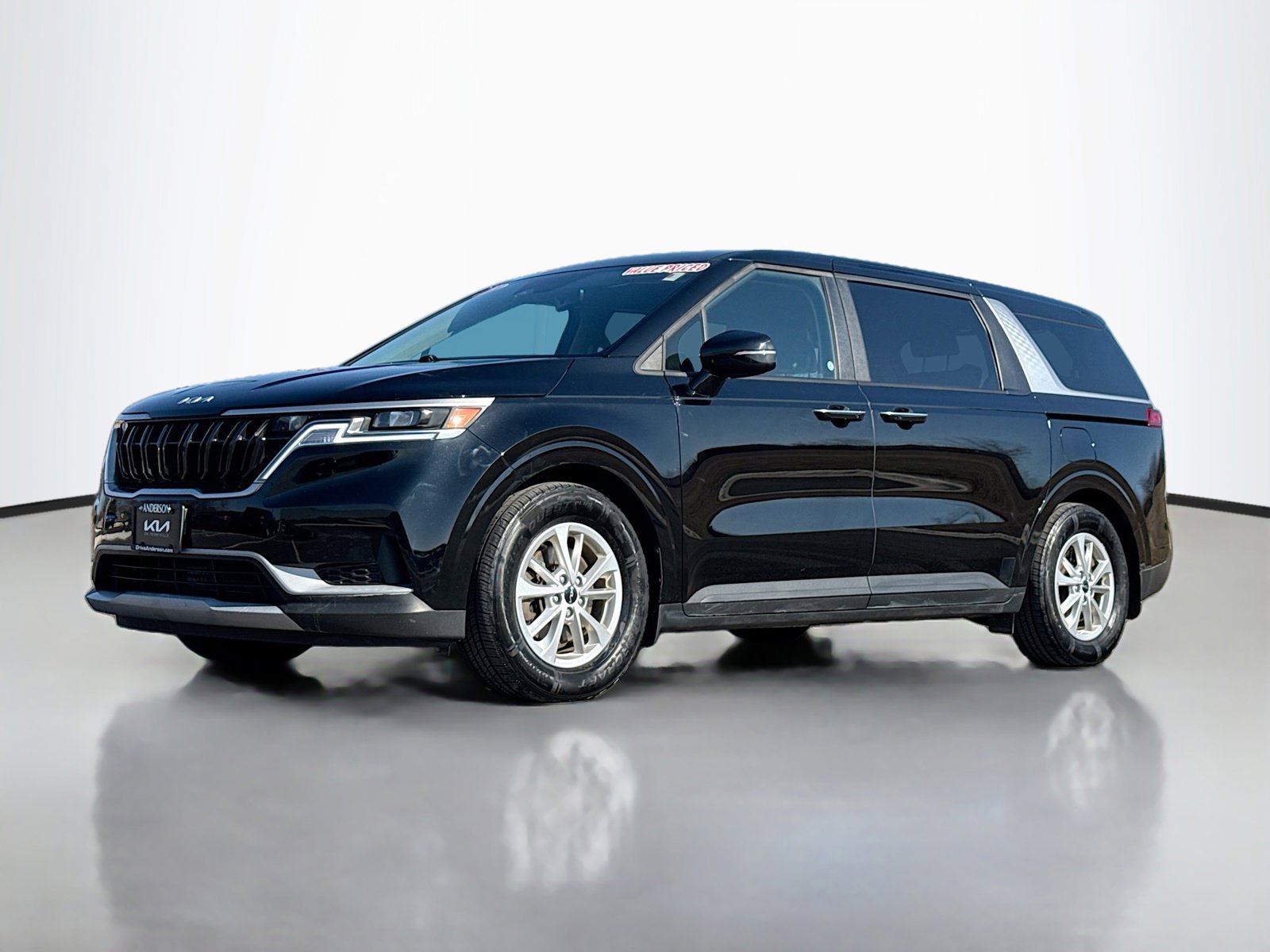 Used 2023 Kia Carnival LX image 13