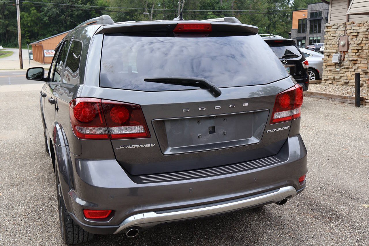 Used 2014 Dodge Journey Crossroad w/ Flexible Seating Group FWD image 7