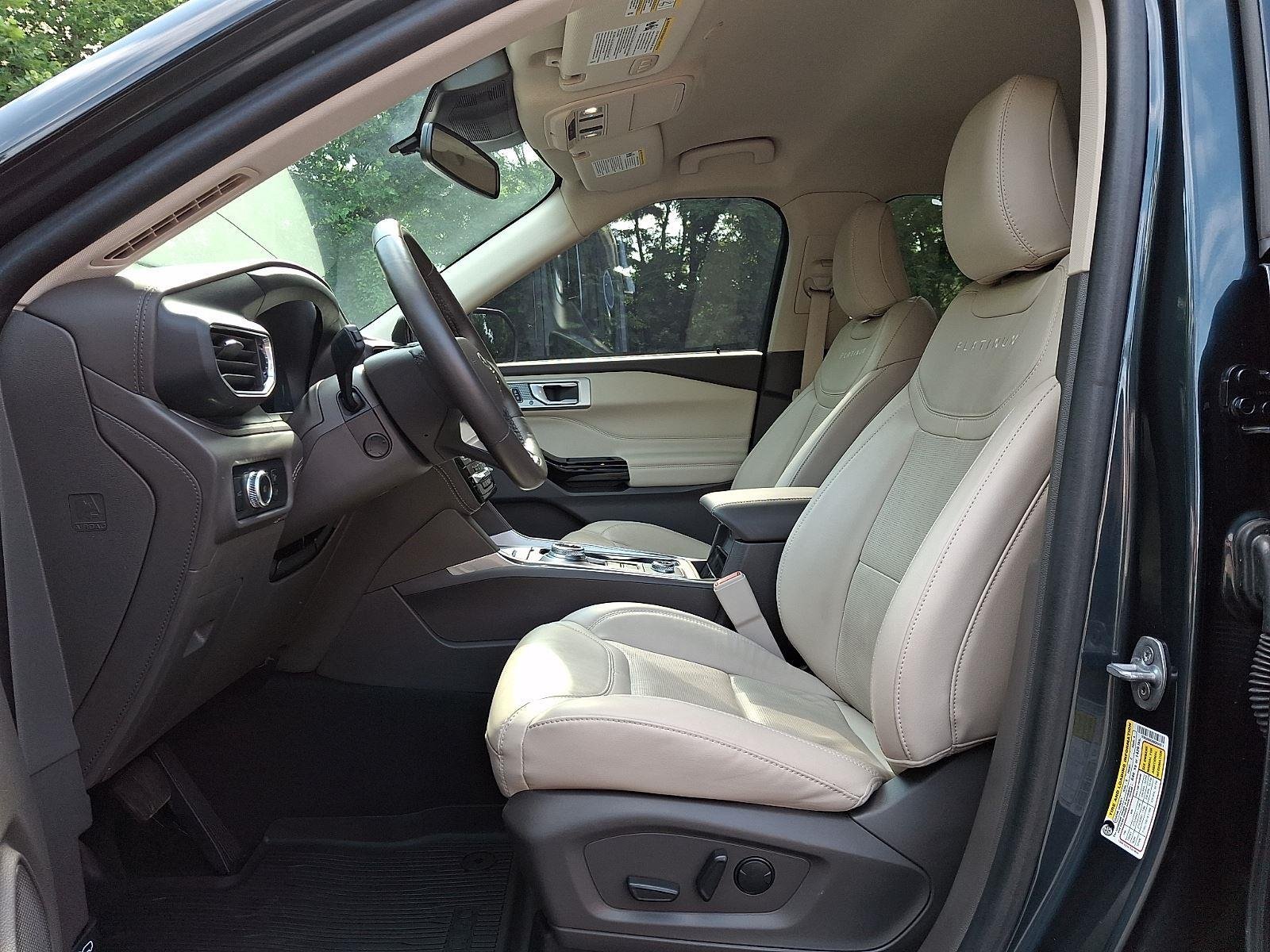 Used 2022 Ford Explorer Platinum w/ Equipment Group 601A AWD/4WD image 14
