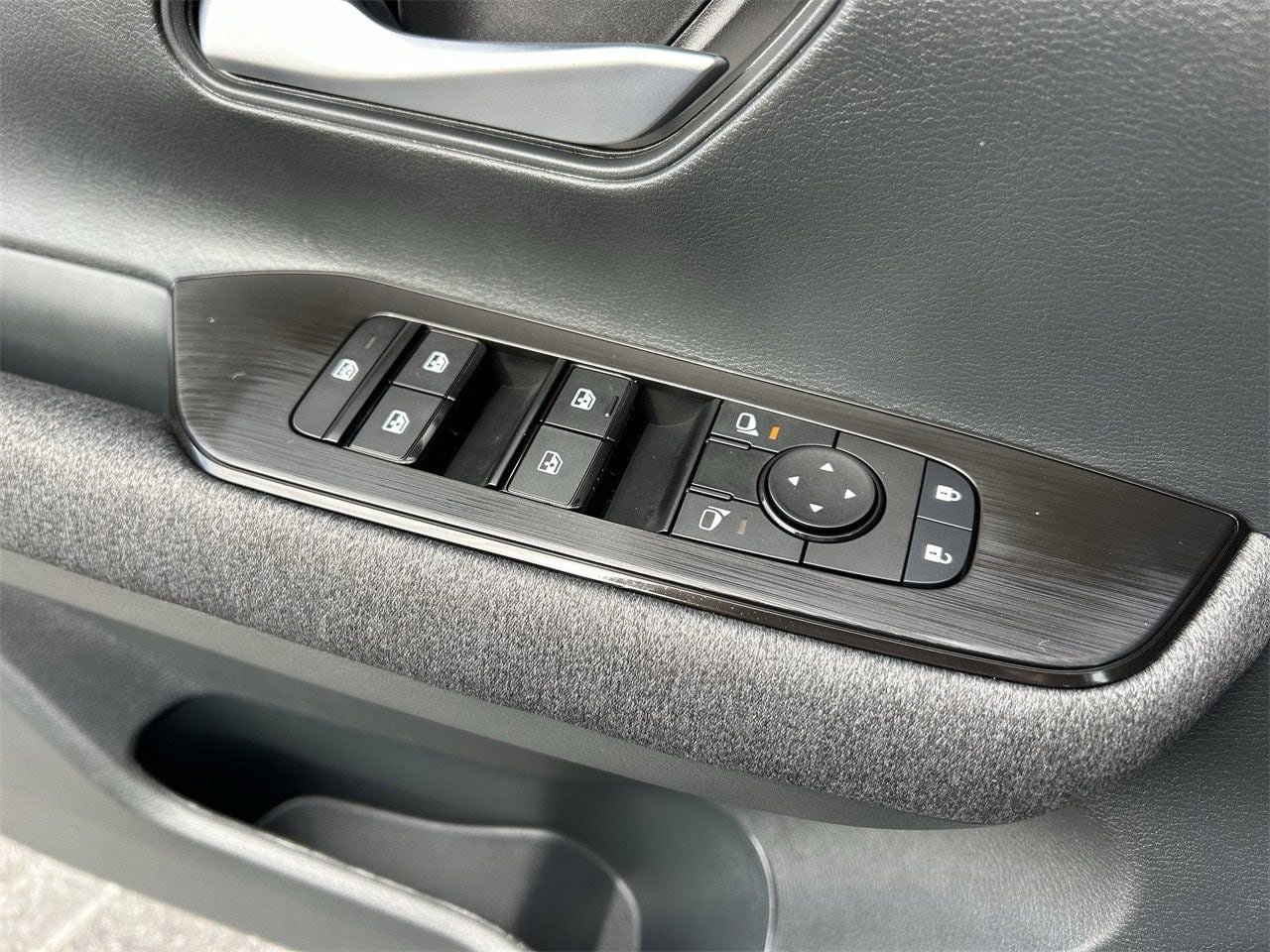 New 2026 Nissan Sentra SV w/ Floor Mat Package FWD image 20