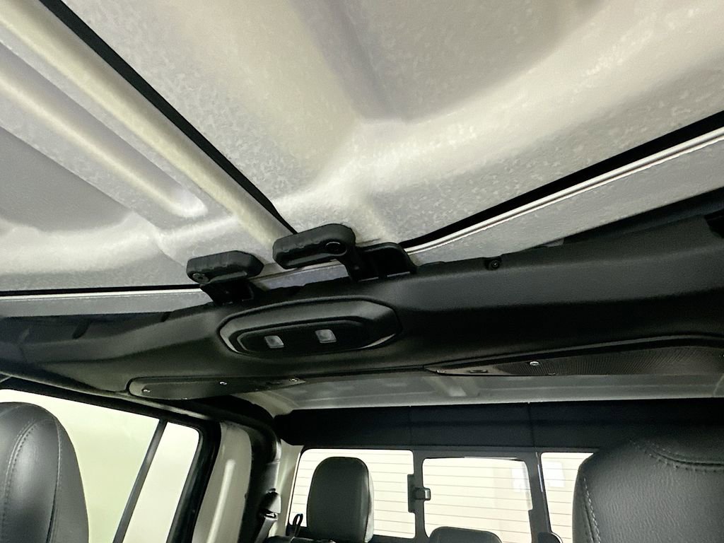 New 2026 Jeep Gladiator Sport AWD/4WD image 14