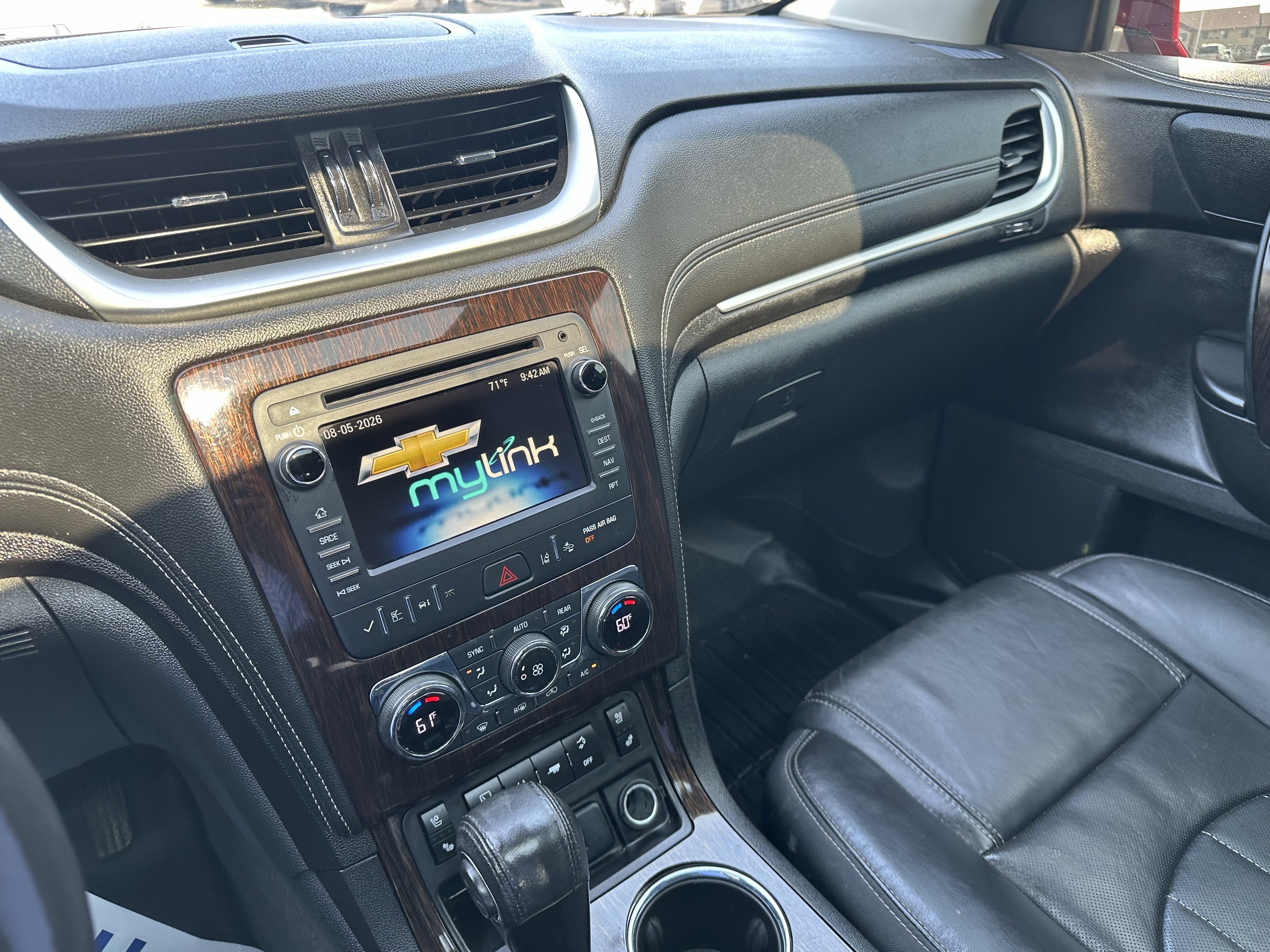 Used 2016 Chevrolet Traverse LTZ AWD/4WD image 17