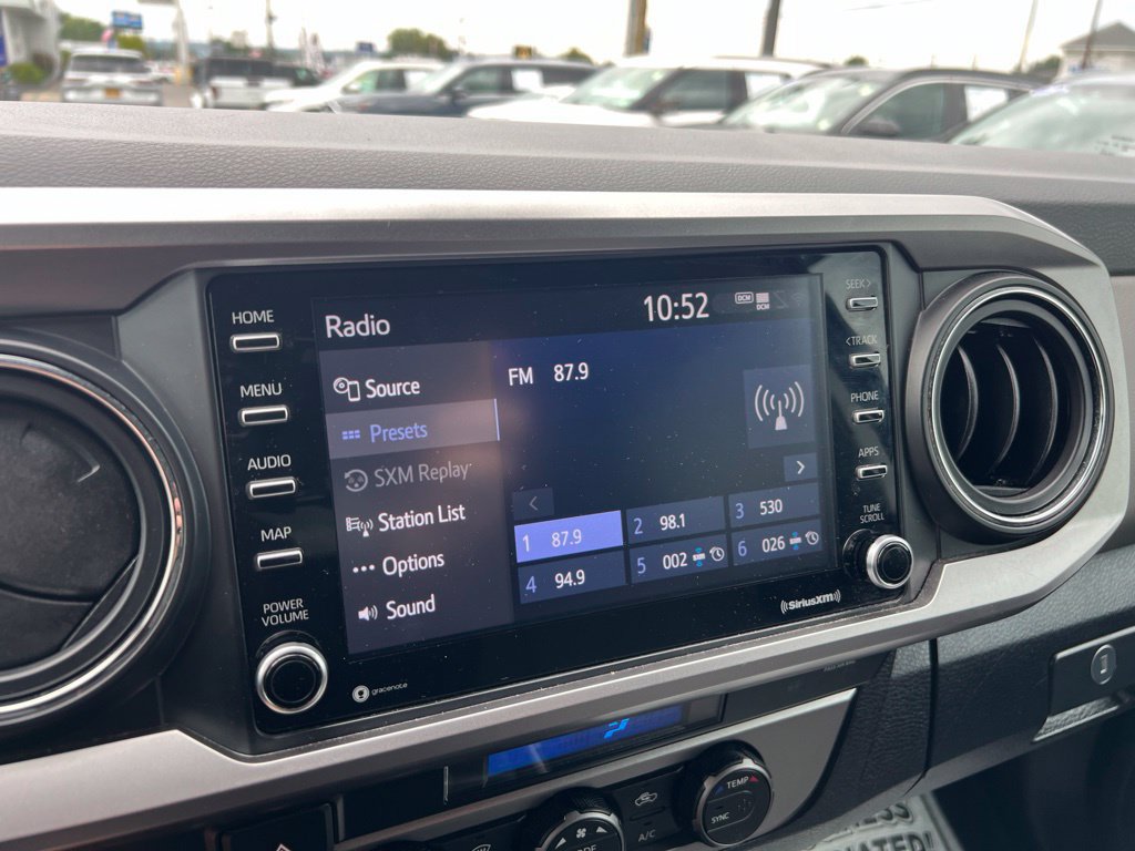 Used 2023 Toyota Tacoma SR5 AWD/4WD image 12