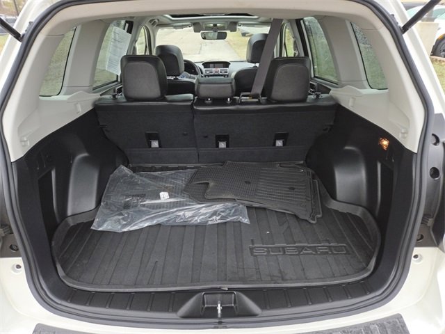 Used 2018 Subaru Forester 2.5i Premium w/ Popular Package #3B image 17